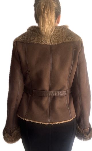 Cazadora de piel y pelo marrón