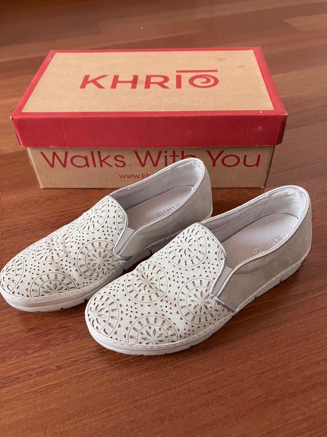 Mocassino in pelle colore bianco e panna