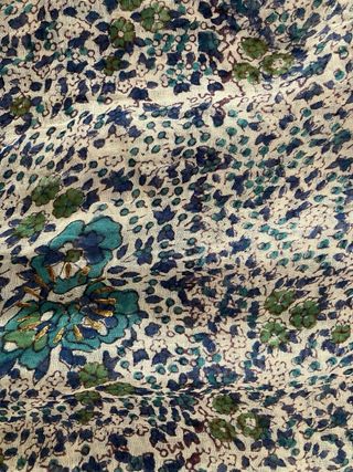 Conjunto de falda y blusa