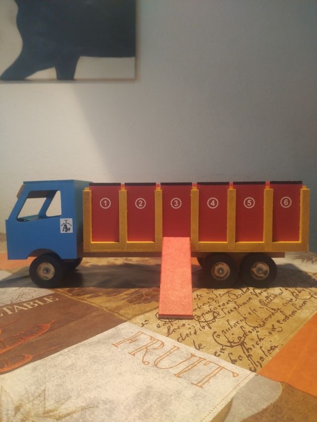 Camión toros + 6 toros