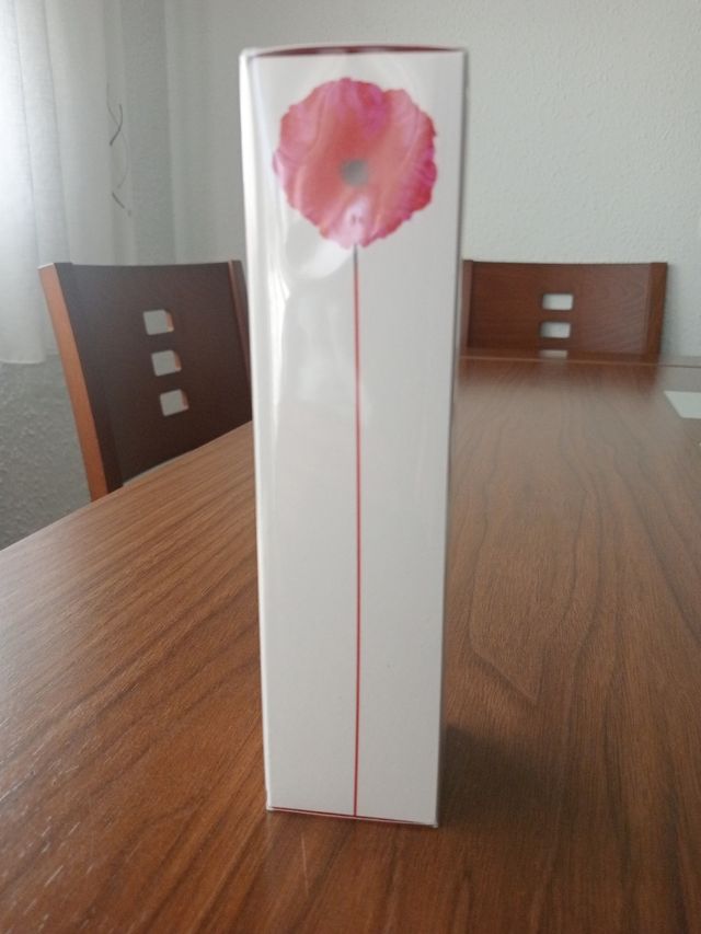 FlowerbyKenzo . Poppy Bouquet