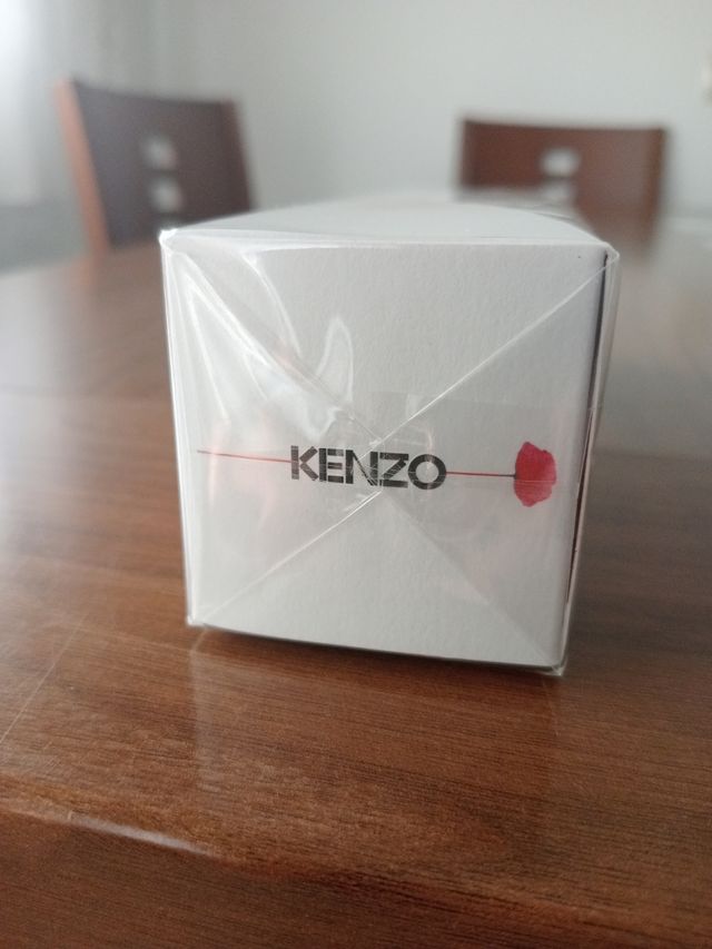 FlowerbyKenzo . Poppy Bouquet