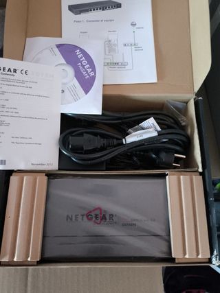 Switch 8 puertos Gigabit