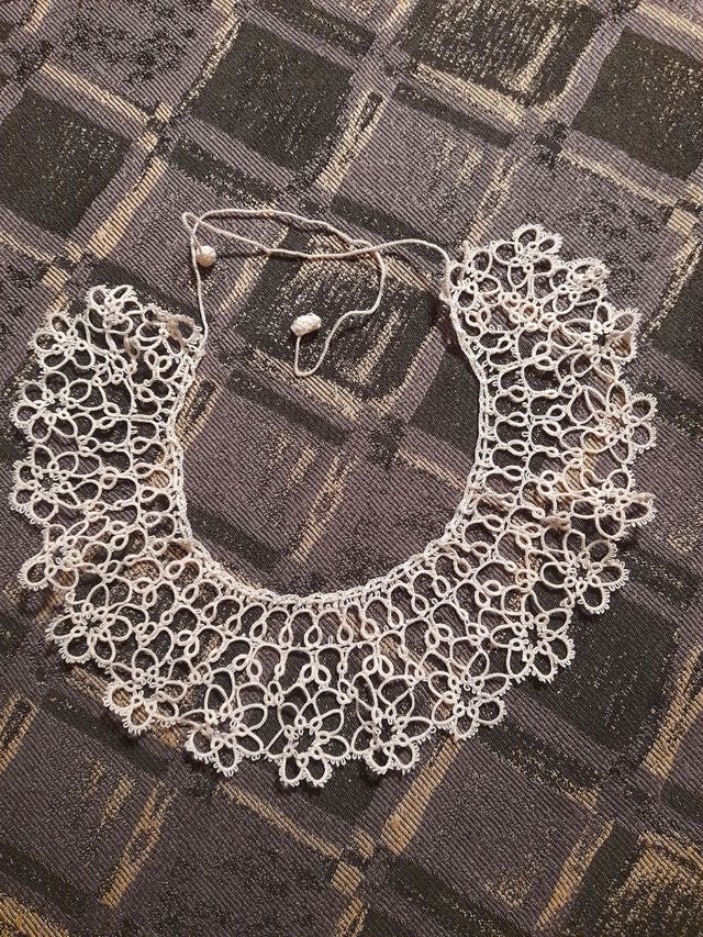 Colletto fatto a mano