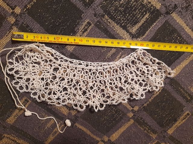 Colletto fatto a mano