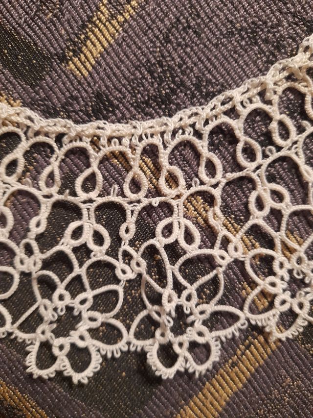 Colletto fatto a mano