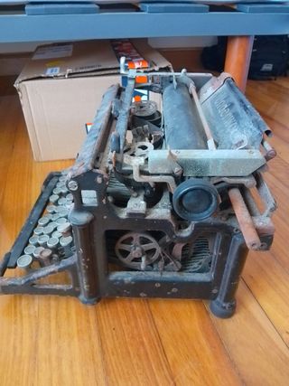 Máquina de escribir antigua Underwood