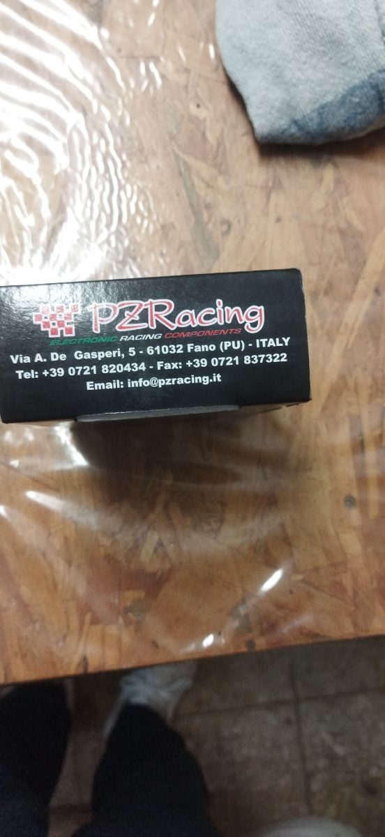 Cuenta marchas Yamaha r1 2004