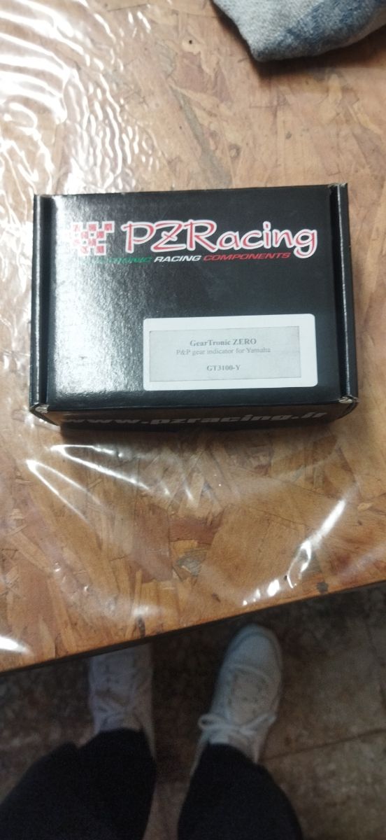 Cuenta marchas Yamaha r1 2004