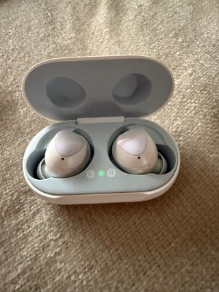 Samsung Buds blancos