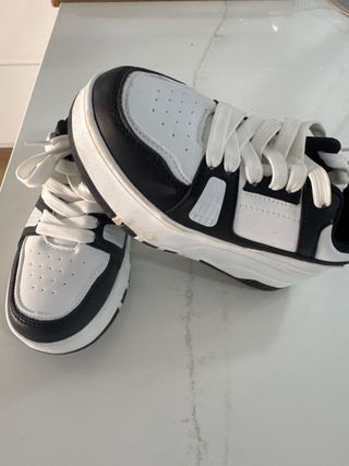 Zapatillas con ruedas numero 31