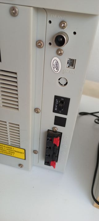 CADENA DE MUSICA MEDION MD8094 RADIO CD CASETE MP3