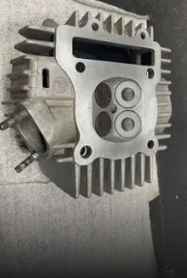 Culata completa Daytona 4 válvulas 190 / 150