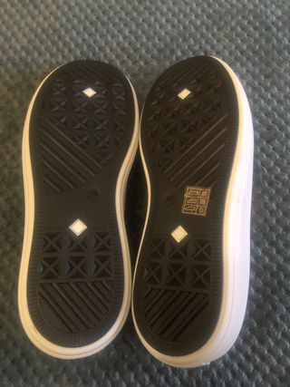 Zapatillas de lona estilo Converse