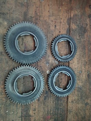 Ingranaggi cambio ape 50