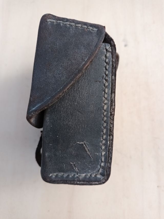 Pequeña cartuchera militar.