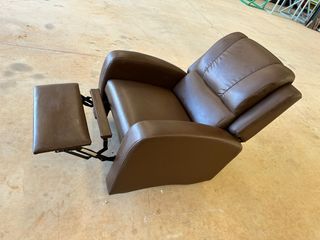 SILLON RECLINABLE PIEL MARRON