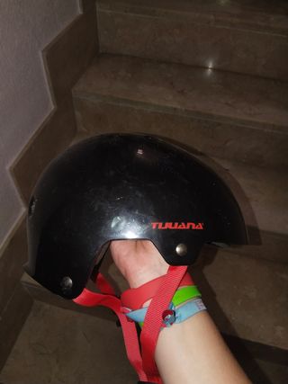 CASCO PARA BICI Y PATINETE