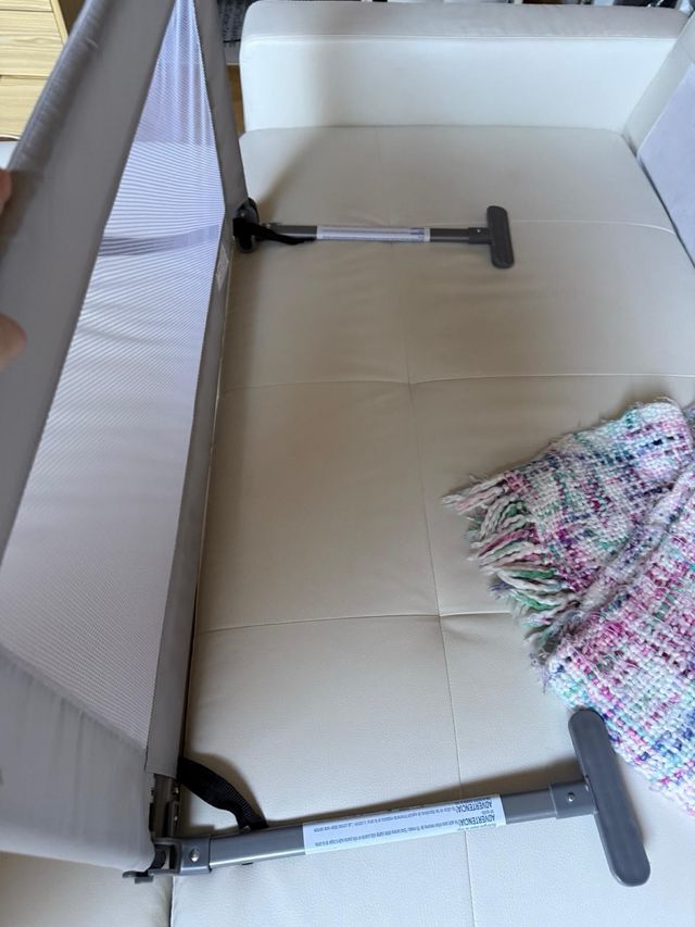 Barrera para cama marca JANE