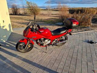 Yamaha 600 xjs diversión