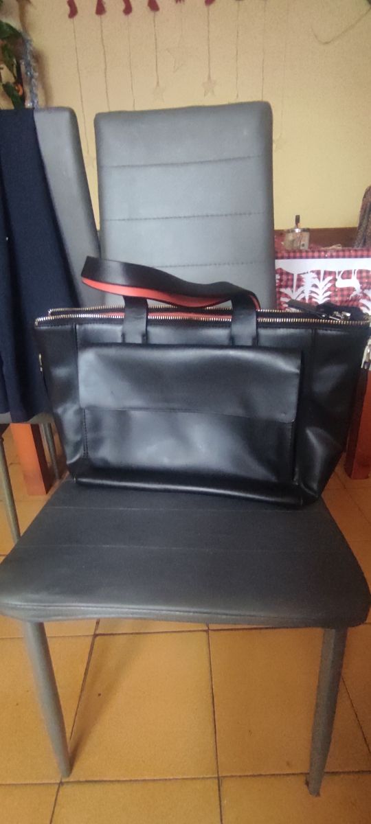 Bolso negro