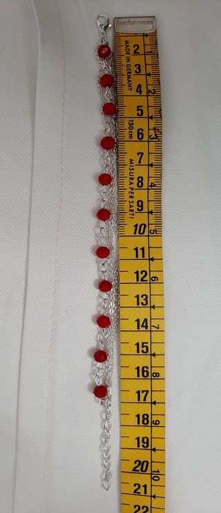 Braccialetti e girocollo 
