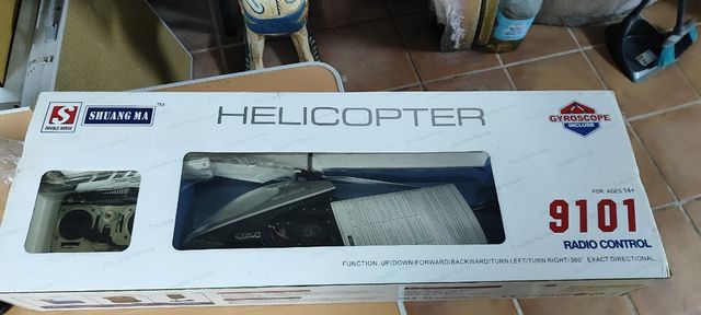 Helicóptero RC