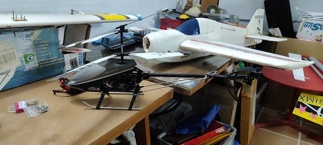 Helicóptero RC