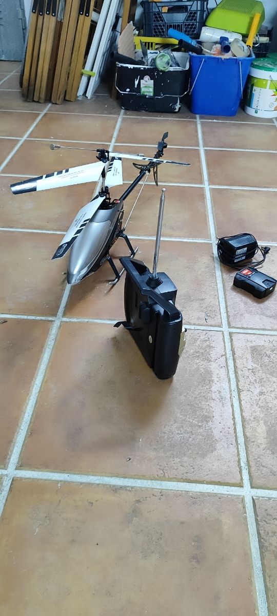 Helicóptero RC