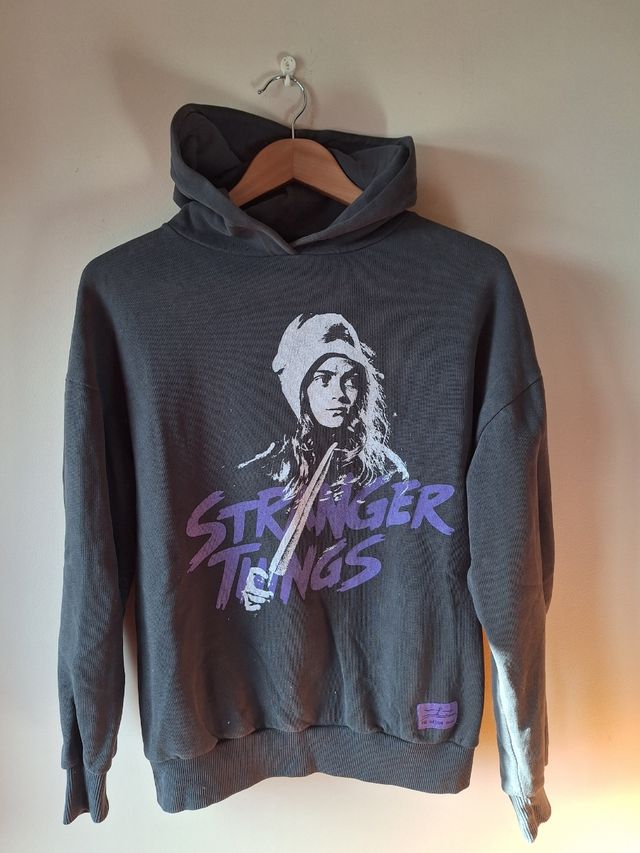 Sudadera Stranger Things netflix