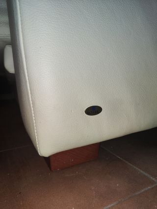 Sofá piel auténtica blanco tres plazas Losbu