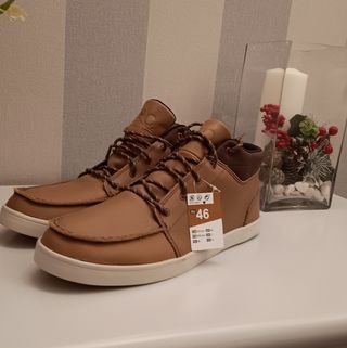 Náuticos. Botín náutico. Decathlon