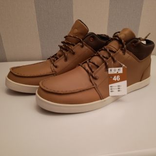 Náuticos. Botín náutico. Decathlon