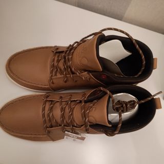 Náuticos. Botín náutico. Decathlon