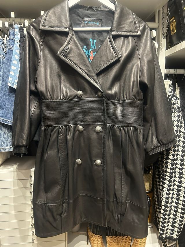 Chaqueta negra piel peletería