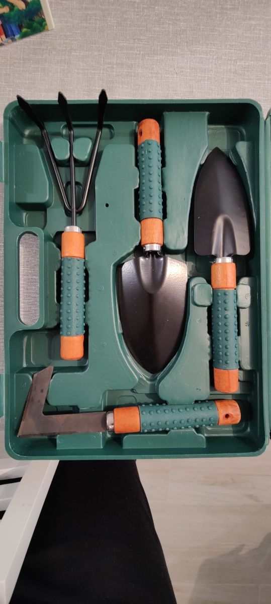 Valigetta attrezzi da giardino