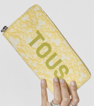 Billetera amarilla kaos mini evolution TOUS