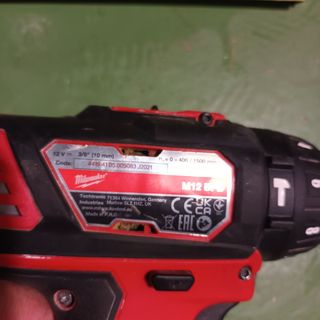 Taladro Milwaukee M12 BPD