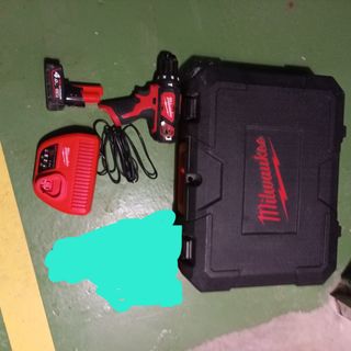 Taladro Milwaukee M12 BPD