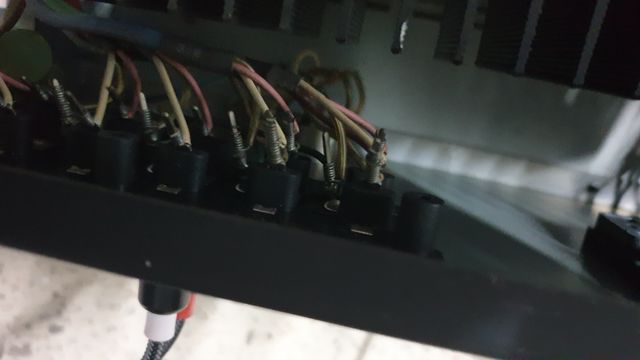 Impresionante Amplificador SANYO DCA 311 MUY NUEVO