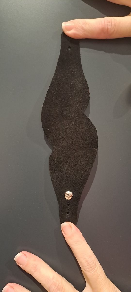 Pulsera piel pintada a mano