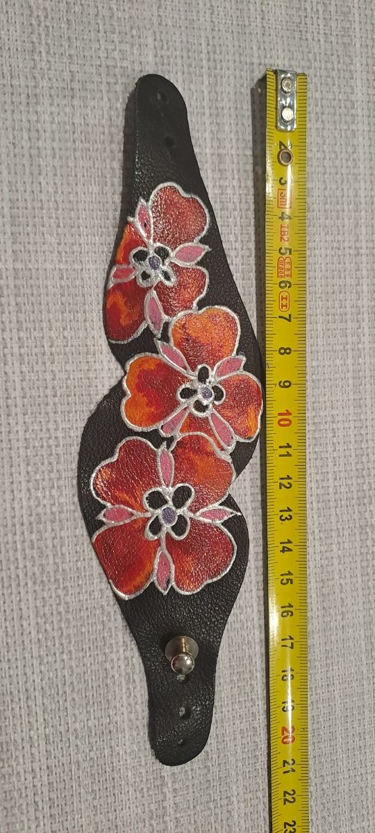 Pulsera piel pintada a mano