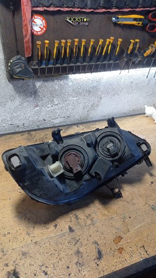 Faros Opel zafira A