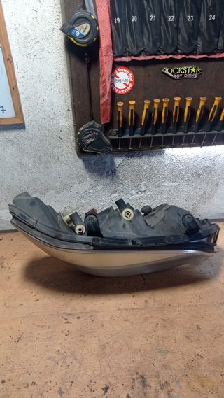 Faros Opel zafira A