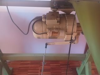 Maquina de coser rematadora