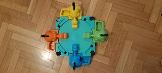Juego mesa tragabolas