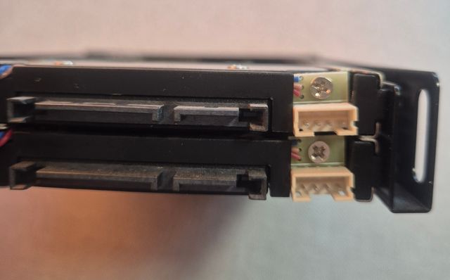 Caja interna 3.5" para 2 discos SATA 2.5"