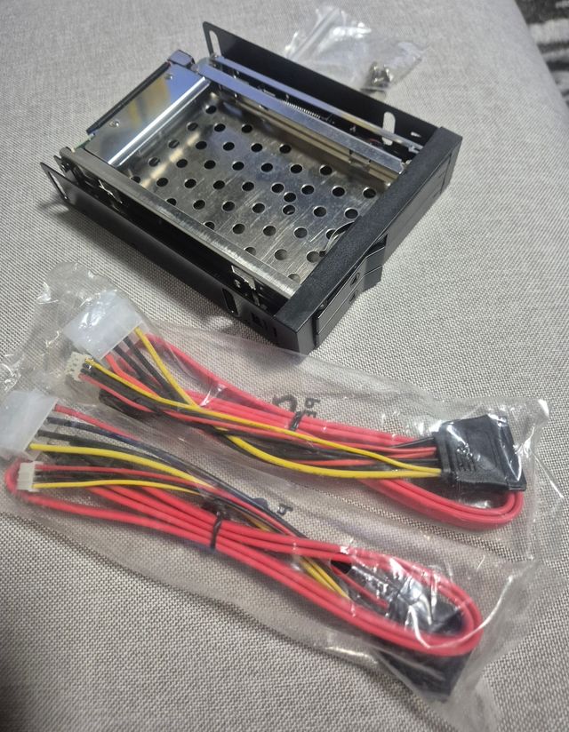 Caja interna 3.5" para 2 discos SATA 2.5"