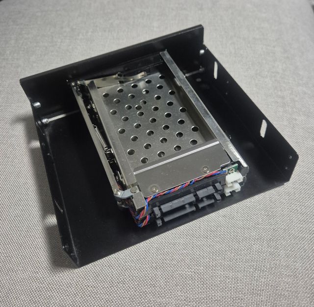 Caja interna 5.25" 2 discos SATA 2.5"