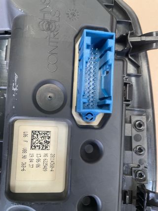 Pantalla central Citroen C4 2007